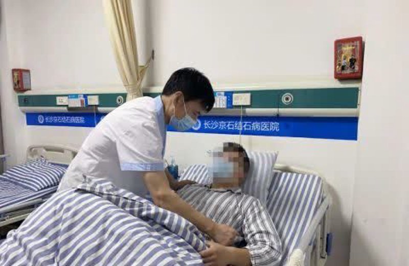 您是否正在为前列腺炎烦恼？面对琳琅满目的药物，如何才能找到最有效的治疗方案呢？今天我们就来聊聊前列腺炎患者应该选择哪些药物，以及这些药物在临床上的表现如何。